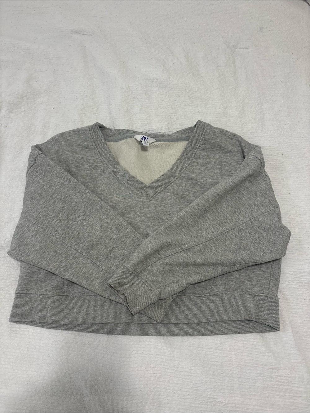 JoyLab Gray V-Neck Pullover Sweater